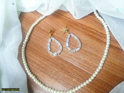 Delicate Necklace Set